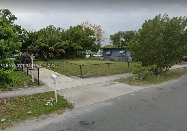 Photo 2 of Land for sale at 4 Nw 4th Court, Pompano Beach, FL 33069 | MLS# A12079834 | Listing updated on 2026-09-18