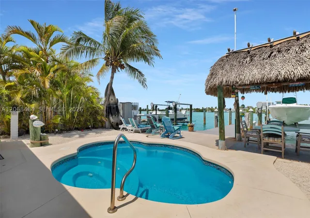 Photo 3 of Single family home for sale at 8 Sadowski Cswy, Marathon, FL 33051 | MLS# A12068464 | Listing updated on 2026-09-04
