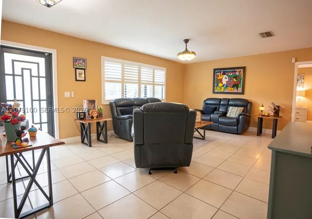 Photo 2 of Single family home for sale at 4301 Adams St, Hollywood, FL 33021 | MLS# A12079100 | Listing updated on 2026-09-14
