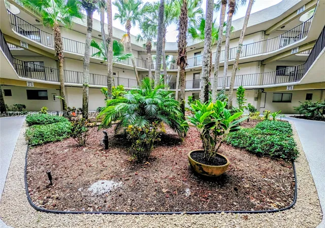 Photo 3 of Condo for sale at 8075 SW 107th Avenue #123, Miami, FL 33173 | MLS# A12083610 | Listing updated on 2026-09-08