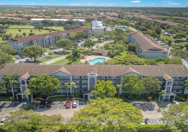 Photo 3 of Condo for sale at 1401 Sw 128th Terrace #304H, Pembroke Pines, FL 33027 | MLS# A12082028 | Listing updated on 2026-09-14