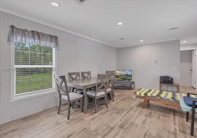 Photo 4 of Manufactured home for sale at 470 S Jinete St, Clewiston, FL 33440 | MLS# A12083231 | Listing updated on 2026-09-04