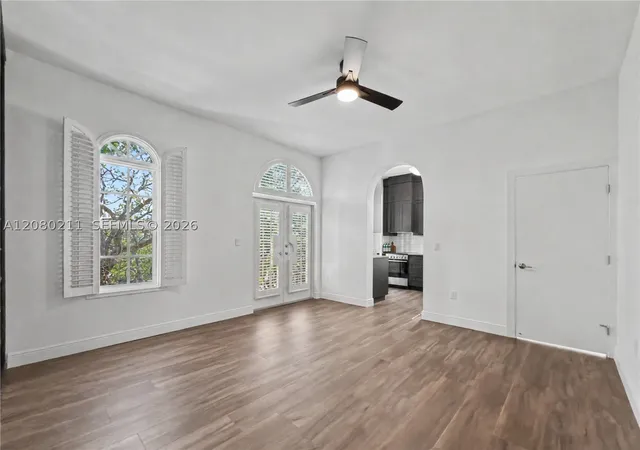 Photo 3 of Sale Pending at 111 Edgewater Dr #3B, Coral Gables, FL 33133 | MLS# A12080211 | Listing updated on 2026-09-14