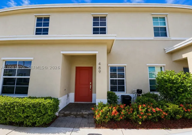 Photo 2 of Townhouse for sale at 489 Ne 4th Street, Florida City, FL 33034 | MLS# A12081876 | Listing updated on 2026-09-09