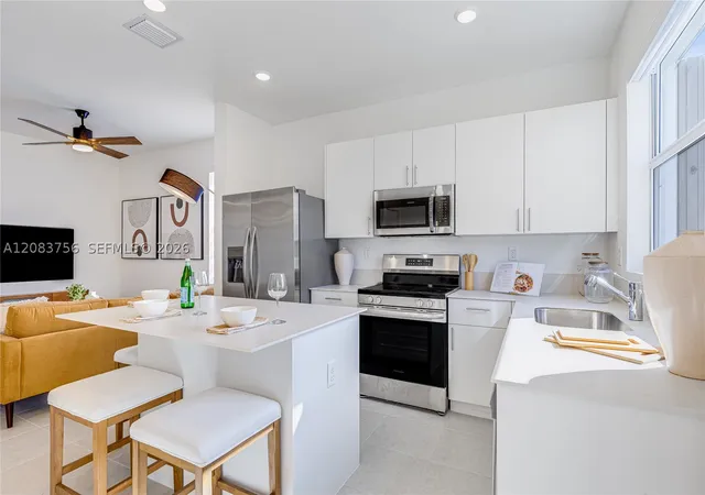 Photo 3 of Townhouse for sale at 35707 Sw 179 Court, Miami, FL 33034 | MLS# A12083756 | Listing updated on 2026-09-10