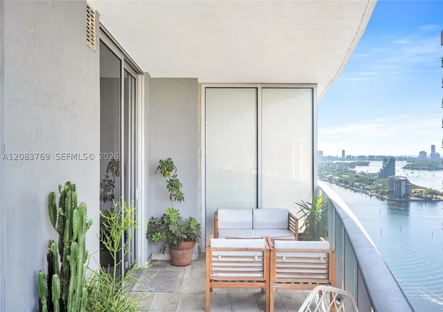Photo 3 of Condo for sale at 488 Ne 18th Street #2902, Miami, FL 33132 | MLS# A12083769 | Listing updated on 2026-09-04