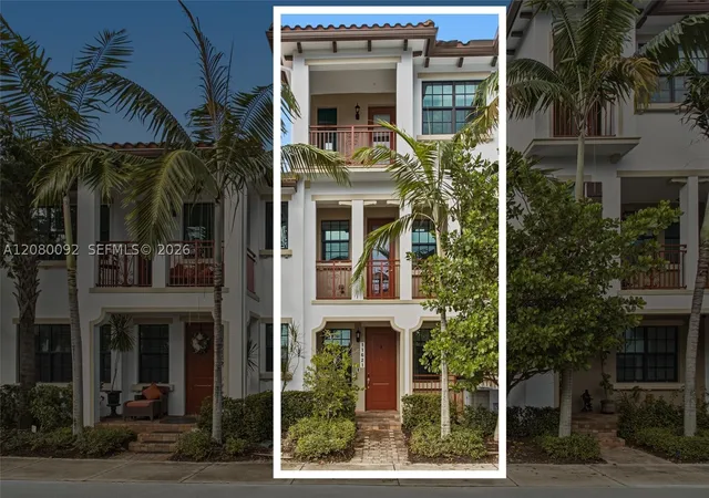 Photo 2 of Townhouse for sale at 11621 Sw 13th Court, Pembroke Pines, FL 33025 | MLS# A12080092 | Listing updated on 2026-09-13