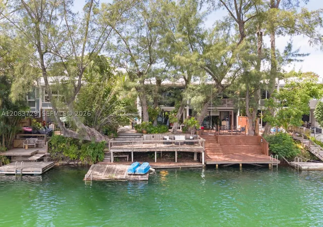 Photo 1 of Townhouse for sale at 4883 Sw 71st Place, Miami, FL 33155 | MLS# A12083729 | Listing updated on 2026-09-09
