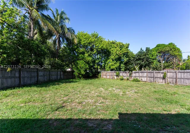 Photo 2 of Single family home for sale at 1725 Nw 10th Avenue, Fort Lauderdale, FL 33311 | MLS# A12073136 | Listing updated on 2026-09-04