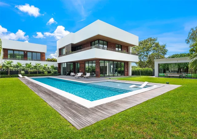 Photo 1 of Single family home for sale at 9860 Ne 5th Avenue Rd, Miami Shores, FL 33138 | MLS# A12078944 | Listing updated on 2026-09-04