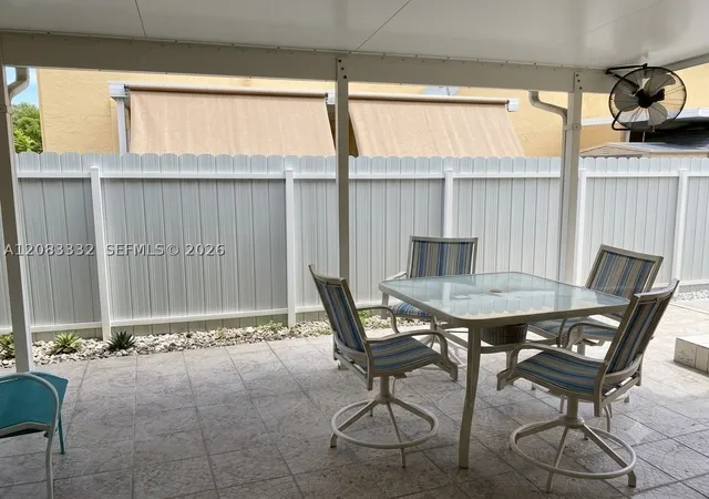 Listing Photo 5 - Condo for sale in building located at 2775 W 62Nd St, Hialeah, FL 33016 - Unit #106