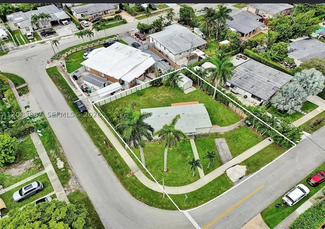 Photo 2 of Single family home for sale at 11250 Sw 46th Street, Miami, FL 33165 | MLS# A12083887 | Listing updated on 2026-10-06