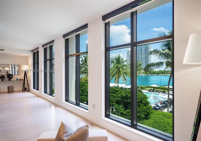 Listing Photo 4 - Condo for sale in building located at 7025 Fisher Island Dr, Fisher Island, FL 33109 - Unit #7025