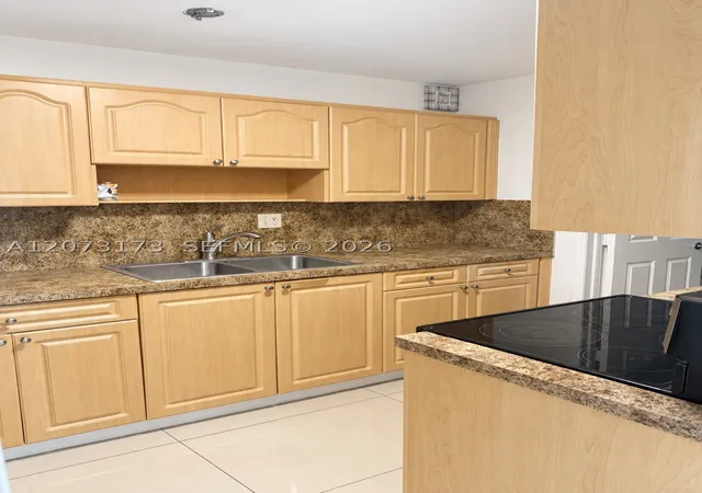 Photo 3 of Townhouse for sale at 11221 Sw 33rd Circle Pl, Miami, FL 33165 | MLS# A12073173 | Listing updated on 2026-09-05