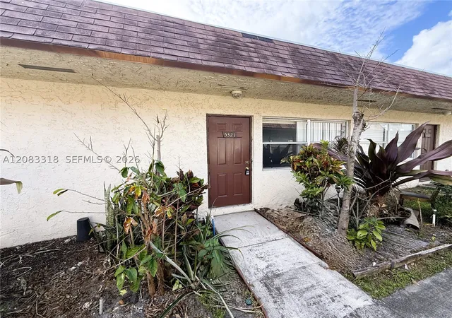 Photo 2 of Condo for sale at 5321 Nw 23rd Street #181, Lauderhill, FL 33313 | MLS# A12083318 | Listing updated on 2026-09-05