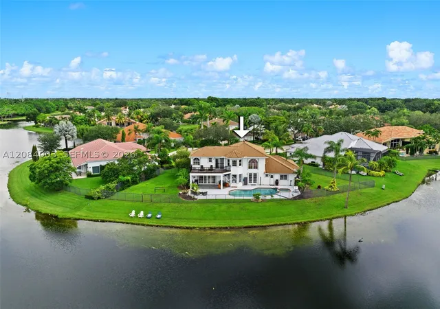 Photo 2 of Single family home for sale at 3249 Muirfield, Weston, FL 33332 | MLS# A12084003 | Listing updated on 2026-10-05