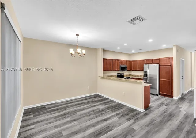 Photo 4 of Sale Pending at 3222 NW 31st Terrace, Oakland Park, FL 33309 | MLS# A12075716 | Listing updated on 2026-09-09