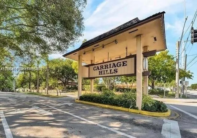 Photo 1 of Single family home for sale at 332 Briarwood Cir #2-19, Hollywood, FL 33024 | MLS# A12084098 | Listing updated on 2026-10-01