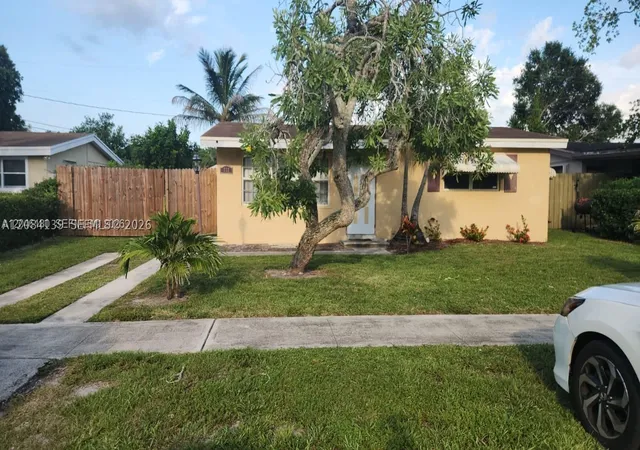 Photo 1 of Single family home for sale at 772 Gardenia Dr, Royal Palm Beach, FL 33411 | MLS# A12084139 | Listing updated on 2026-09-15