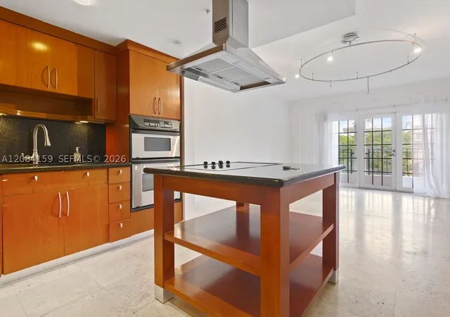 Photo 3 of Condo for sale at 300 Euclid Ave #209, Miami Beach, FL 33139 | MLS# A12084159 | Listing updated on 2026-09-11