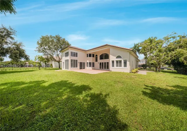 Photo 3 of Mansion for sale at 11406 Cyn Maple Blvd, Davie, FL 33330 | MLS# A12084131 | Listing updated on 2026-09-14