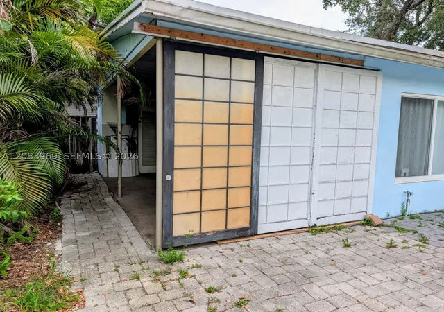 Photo 4 of Single family home for sale at 315 SW 19th Street, Fort Lauderdale, FL 33315 | MLS# A12083969 | Listing updated on 2026-09-06