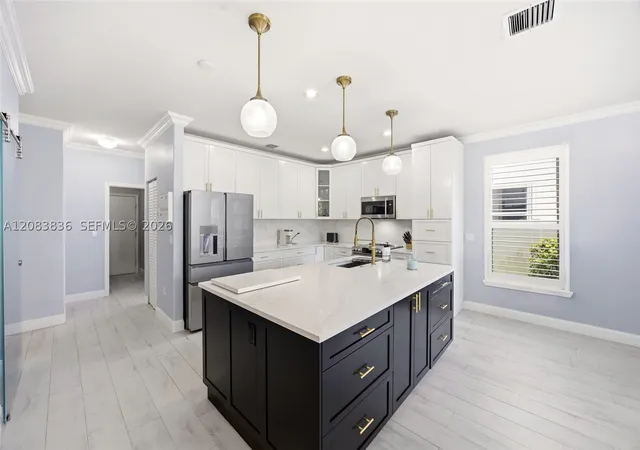 Photo 3 of Single family home for sale at 2576 Sw 158th Avenue, Miramar, FL 33027 | MLS# A12083836 | Listing updated on 2026-09-15
