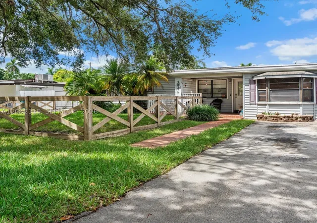 Photo 2 of Single family home for sale at 30312 Sw 172nd Avenue, Homestead, FL 33030 | MLS# A12082115 | Listing updated on 2026-09-12