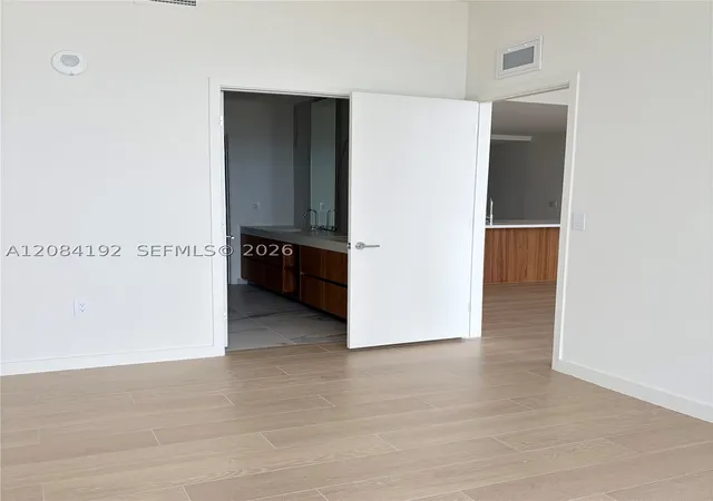 1400 Biscayne Blvd #2003