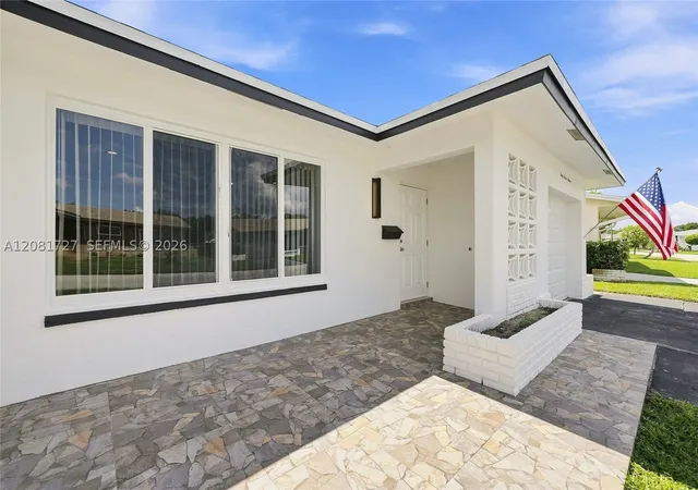 Photo 4 of Single family home for sale at 4716 NW 48th Avenue, Tamarac, FL 33319 | MLS# A12081727 | Listing updated on 2026-09-13