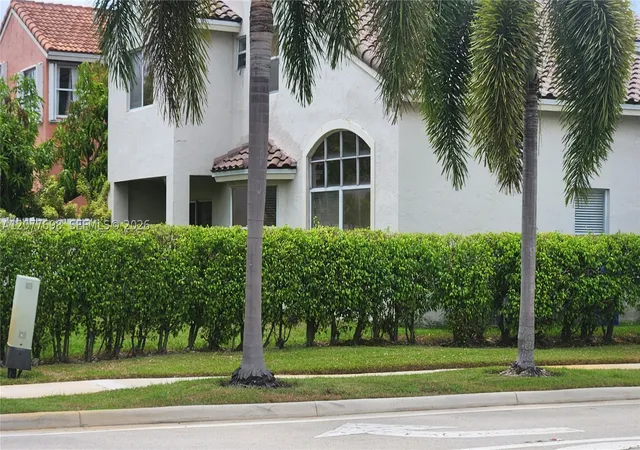 Photo 2 of Single family home for sale at 1055 Nw 187th Avenue, Pembroke Pines, FL 33029 | MLS# A12077698 | Listing updated on 2026-09-05