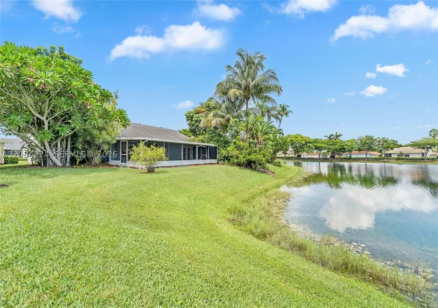 Photo 2 of Single family home for sale at 685 Se 25th Lane, Homestead, FL 33033 | MLS# A12084224 | Listing updated on 2026-09-17