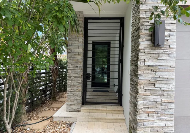 Photo 2 of Townhouse for sale at 106 NE 16th Terrace, Fort Lauderdale, FL 33301 | MLS# A12084161 | Listing updated on 2026-09-09