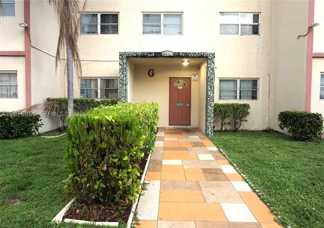 Photo 2 of Condo for sale at 4044 Nw 19th Street #404, Lauderhill, FL 33313 | MLS# A12075064 | Listing updated on 2026-09-06