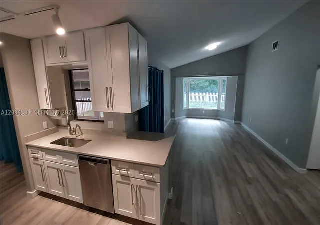 Photo 4 of Single family home for sale at 12 Linder Cir, Homosassa Springs, FL 34446 | MLS# A12084331 | Listing updated on 2026-09-06
