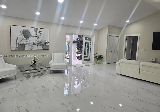 Photo 4 of Single family home for sale at  Alford Ct, Palm Beach Gardens, FL 33418 | MLS# A12084332 | Listing updated on 2026-09-14