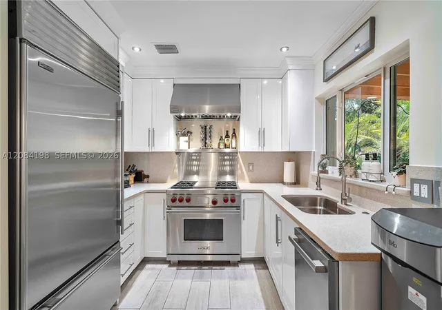 Photo 3 of Single family home for sale at 705 SW 8th Avenue, Fort Lauderdale, FL 33315 | MLS# A12084198 | Listing updated on 2026-09-06