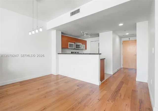 Photo 3 of Condo for sale at 253 Ne 2nd Street #1007, Miami, FL 33132 | MLS# A12079247 | Listing updated on 2026-09-10