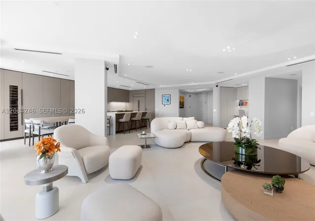 Photo 1 of Condo for sale at 21050 Point Pl #902, Aventura, FL 33180 | MLS# A12084246 | Listing updated on 2026-09-06
