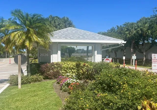 Photo 2 of Condo for sale at 416 Ponderosa #29, Fort Pierce, FL 34982 | MLS# A12078002 | Listing updated on 2026-09-22