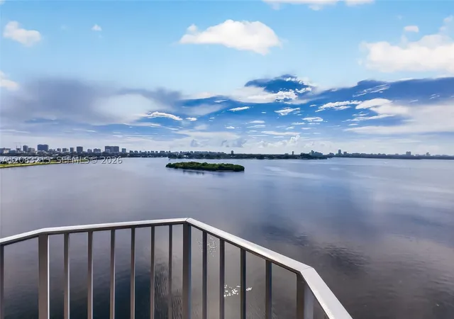 Listing Photo 4 - Condo for sale in building located at 11930 N Bayshore Dr, South Miami, FL 33181 - Unit #1405