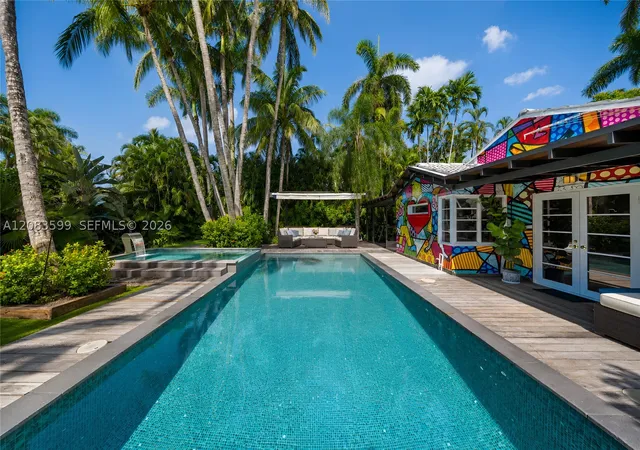Photo 2 of Sale Pending at 238 E San Marino Dr, Miami Beach, FL 33139 | MLS# A12083599 | Listing updated on 2026-10-02