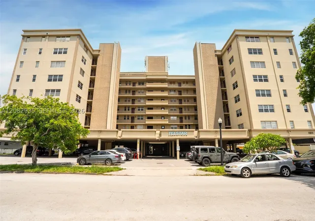 Photo 1 of Condo for sale at 1811 Jefferson St #601, Hollywood, FL 33020 | MLS# A12082935 | Listing updated on 2026-09-10