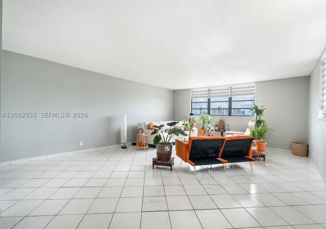 Photo 4 of Condo for sale at 1811 Jefferson St #601, Hollywood, FL 33020 | MLS# A12082935 | Listing updated on 2026-09-10