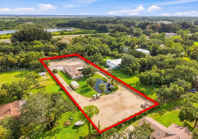 Photo 2 of Single family home for sale at 1575 Harlock Rd, Melbourne, FL 32934 | MLS# A12084599 | Listing updated on 2026-09-08