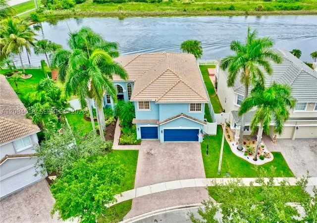 Photo 1 of Single family home for sale at 1580 Sw 164th Avenue, Pembroke Pines, FL 33027 | MLS# A12084618 | Listing updated on 2026-09-14
