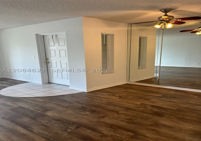 Listing Photo 4 - Condo for sale in building located at 718 Sunny Pine Wy, Greenacres, FL 33415 - Unit #H2