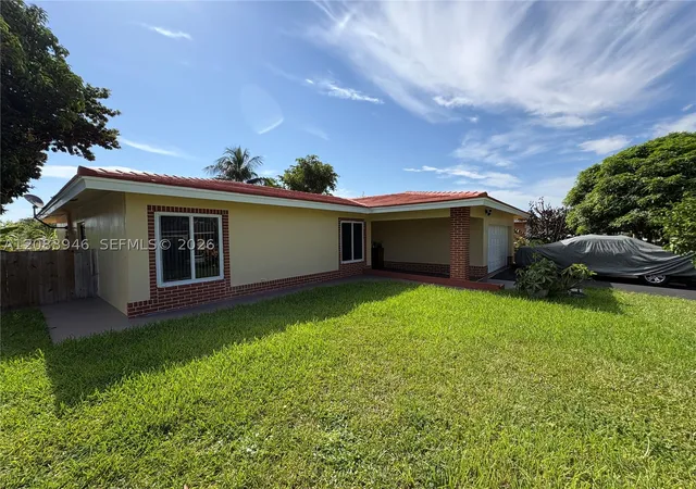 Photo 3 of Single family home for sale at 8250 Nw 66th Terrace, Tamarac, FL 33321 | MLS# A12083946 | Listing updated on 2026-09-13