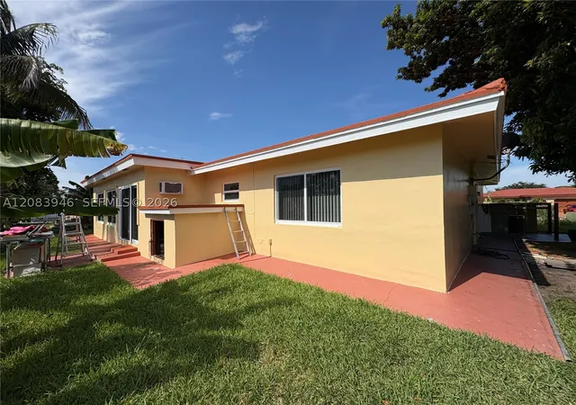 Photo 3 of Single family home for sale at 8250 NW 66th Terrace, Tamarac, FL 33321 | MLS# A12083946 | Listing updated on 2026-09-13