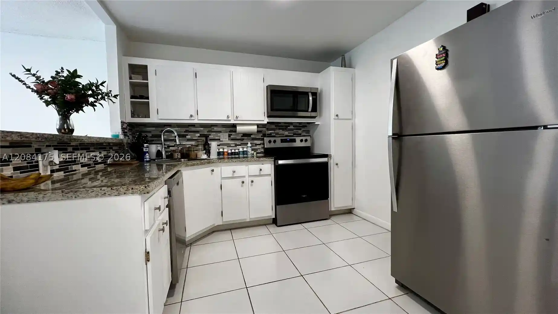 Listing Photo 2 - Condo for sale in 2780 Ne 183Rd St located at 2780 Ne 183Rd St, Miami, FL 33160 - Unit #303